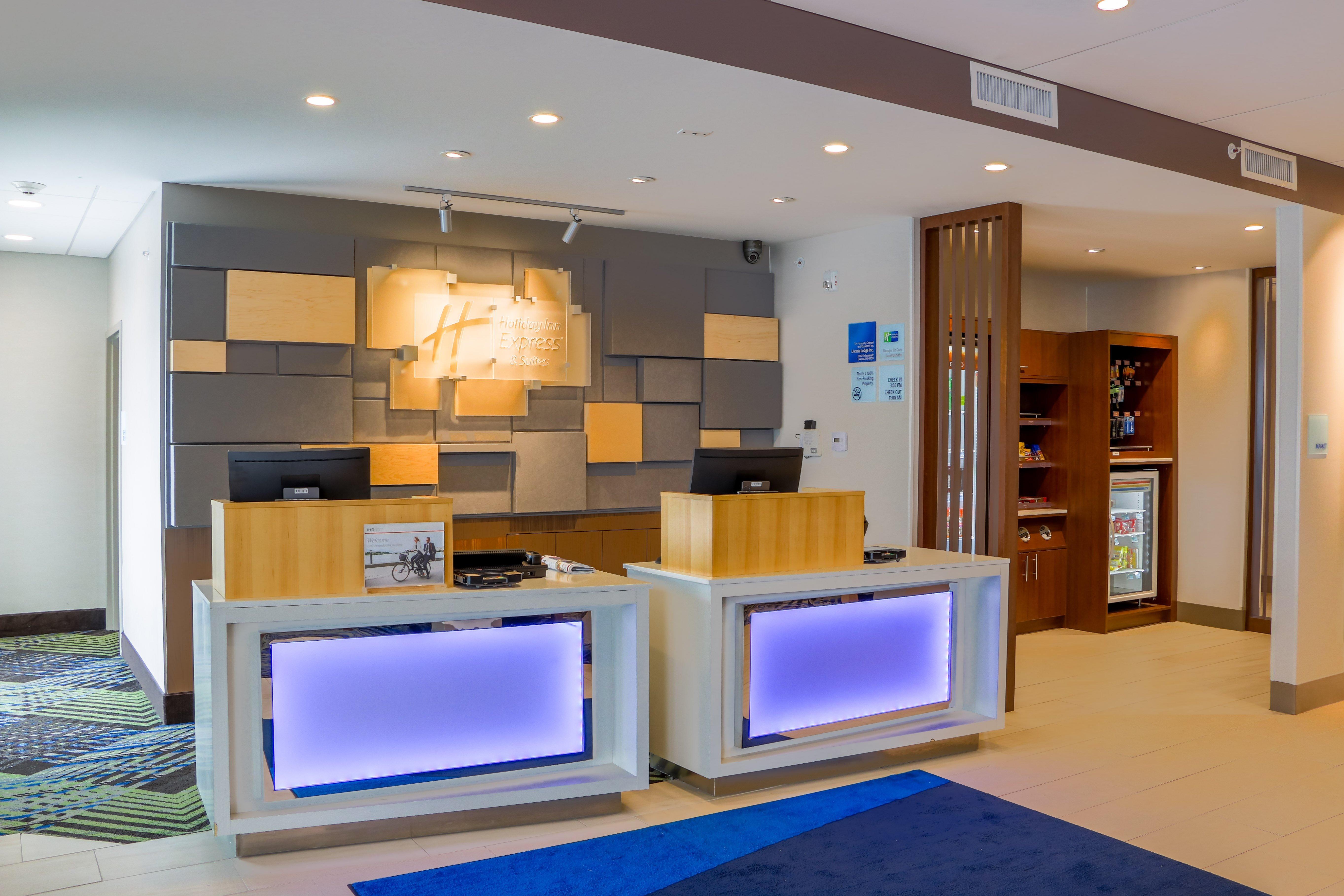 Holiday Inn Express & Suites - Detroit Northwest - Livonia By Ihg Exteriör bild