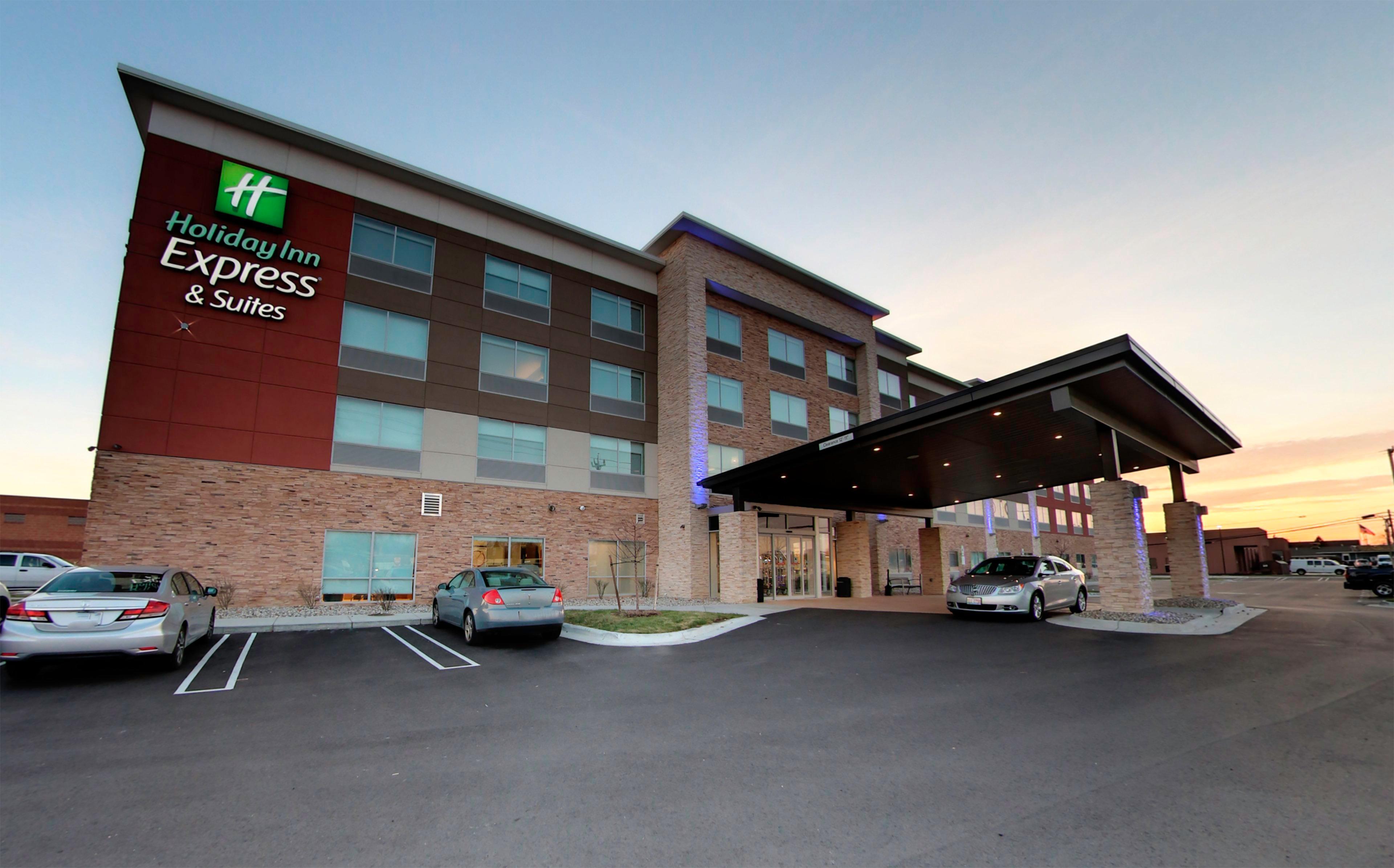 Holiday Inn Express & Suites - Detroit Northwest - Livonia By Ihg Exteriör bild
